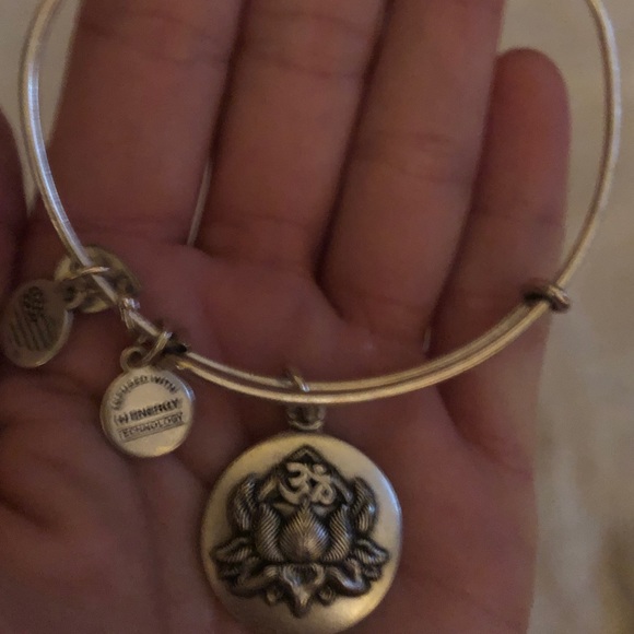 Bundle of three Alex and Ani bracelets - Picture 3 of 4